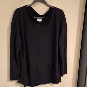 Lou & Grey Women's Black Super Soft Long Sleeve Top